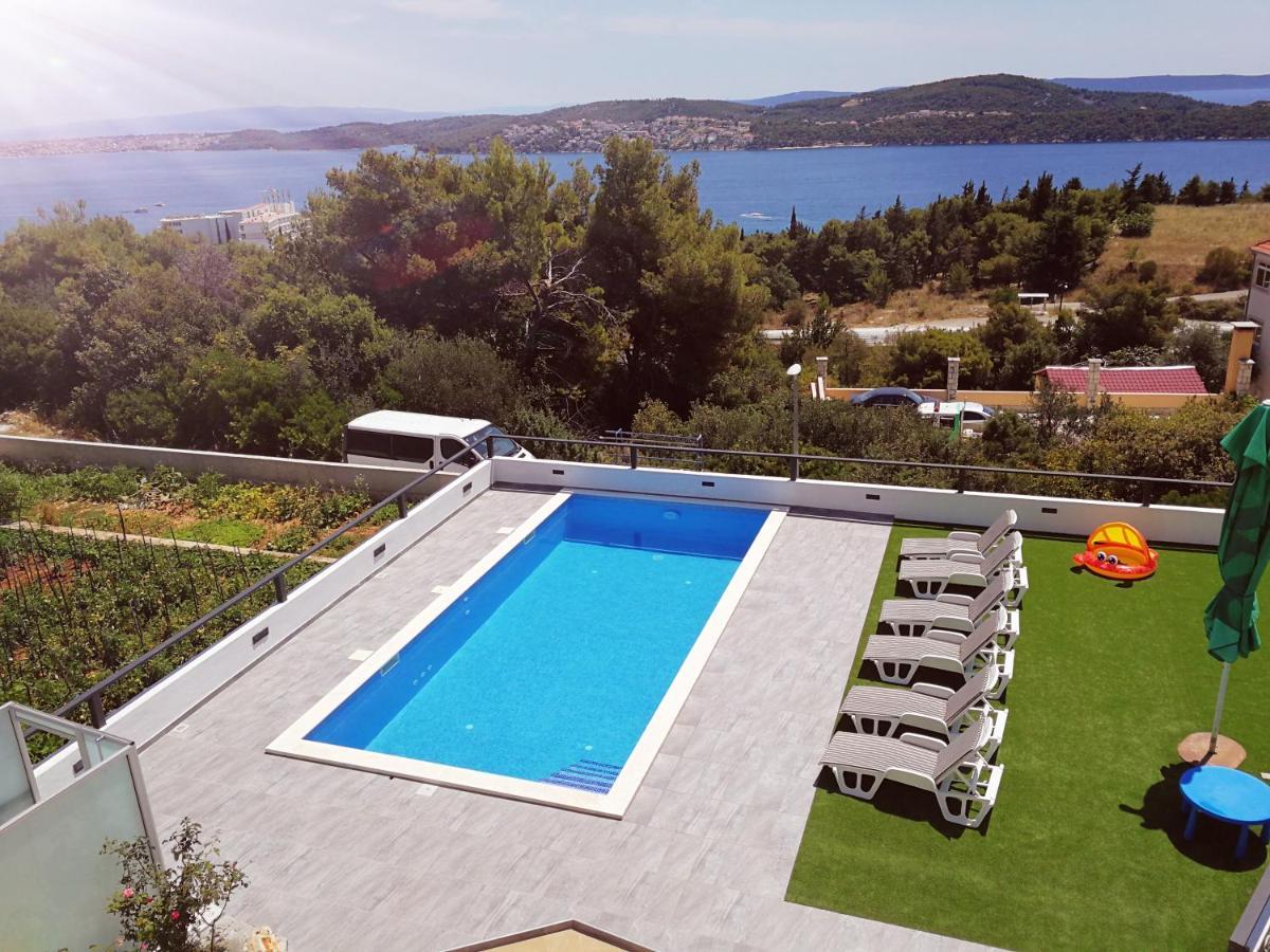 Villa Confido Luxury Apartment 01 Donji Seget Exteriör bild