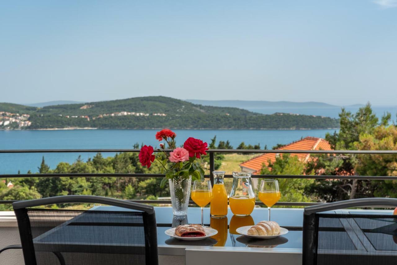 Villa Confido Luxury Apartment 01 Donji Seget Exteriör bild