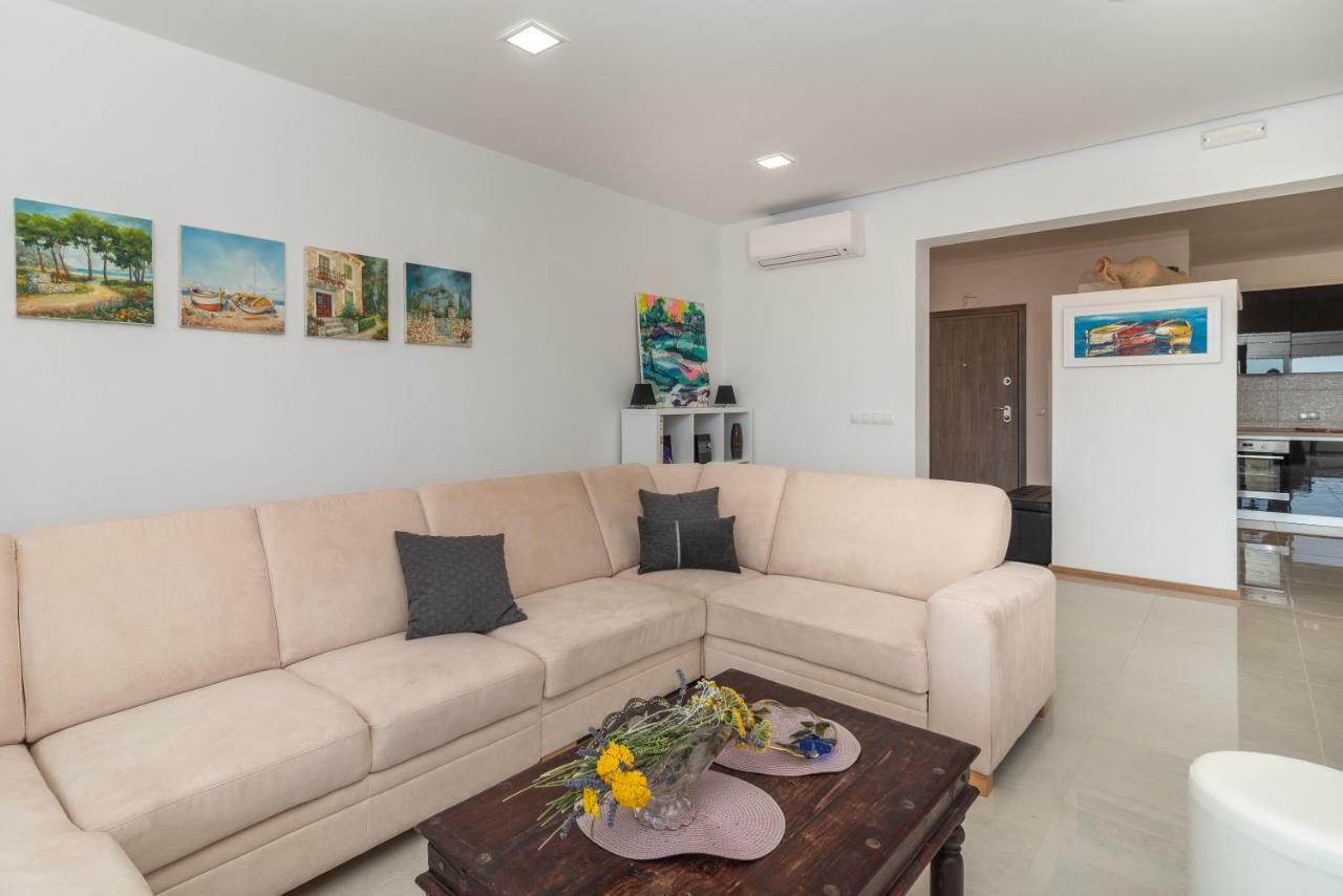 Villa Confido Luxury Apartment 01 Donji Seget Exteriör bild